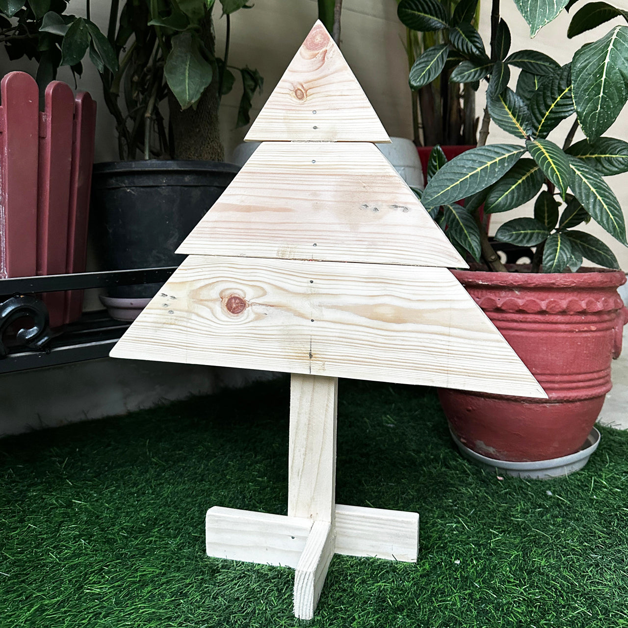 Small Stand-Alone Pinewood Christmas Tree (3 Tier) – Outdoor/Indoor Festive Decor (Copy)